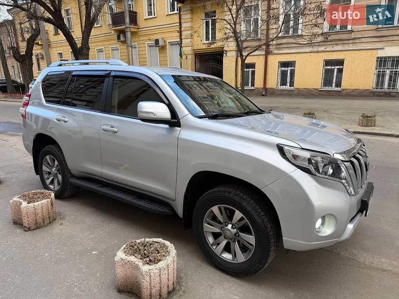 Toyota Land Cruiser Prado 2013 photo 3