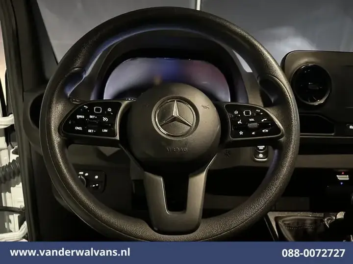Mercedes-Benz Sprinter 2022 photo 4