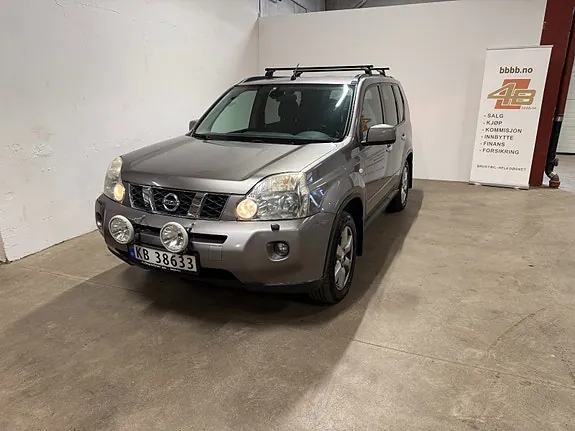Nissan X-Trail 2010 photo 2
