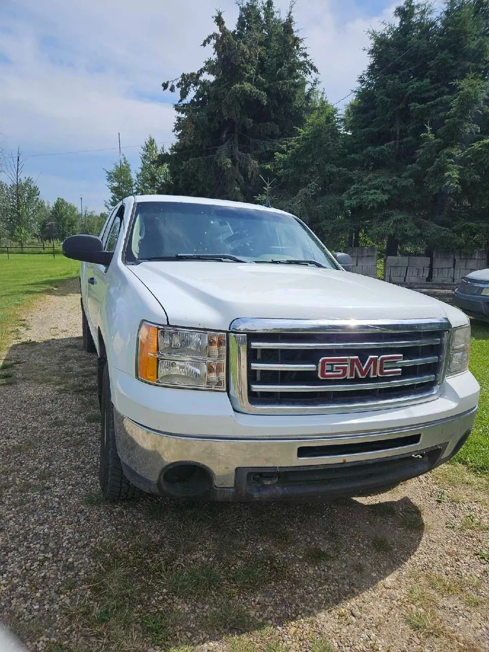 GMC Sierra 1500 2013 photo 2