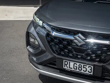 Suzuki Fronx 2025 photo 4