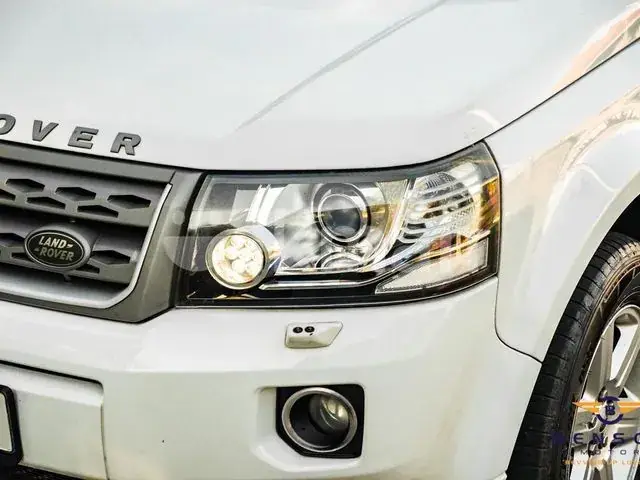 Land Rover Freelander 2014 photo 3