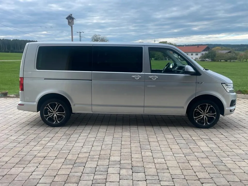 Volkswagen Caravelle