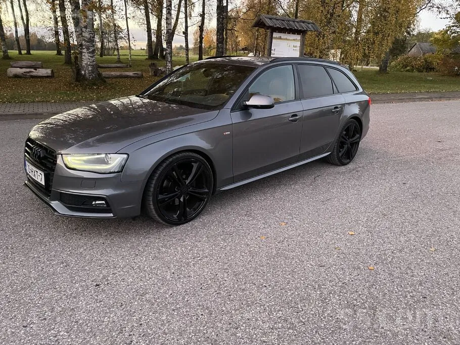 Audi A4 2015 photo 2