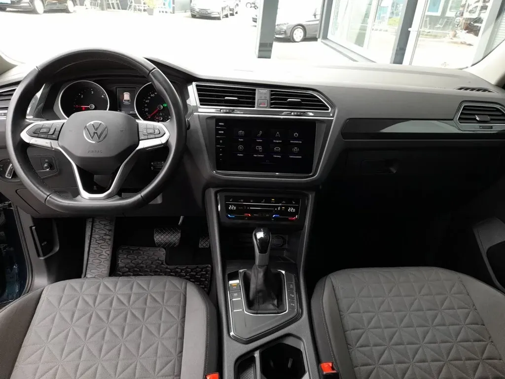 Volkswagen Tiguan 2022 photo 3