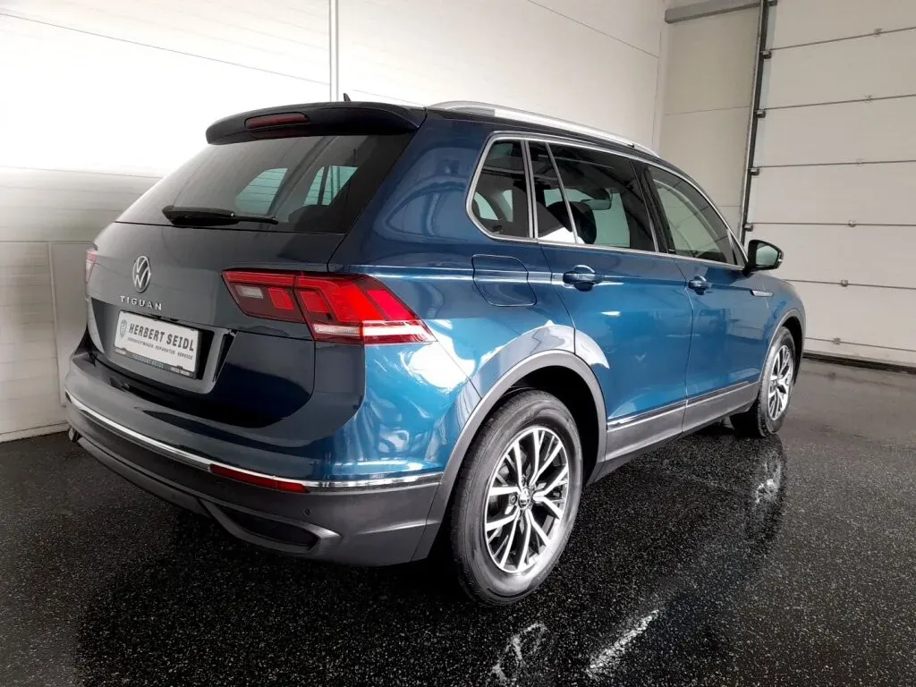 Volkswagen Tiguan 2022 photo 2