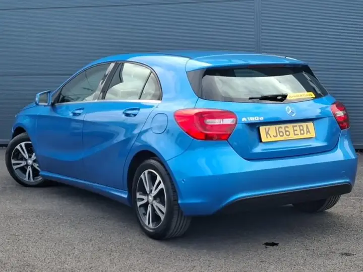Mercedes-Benz A-Class 2017 photo 2