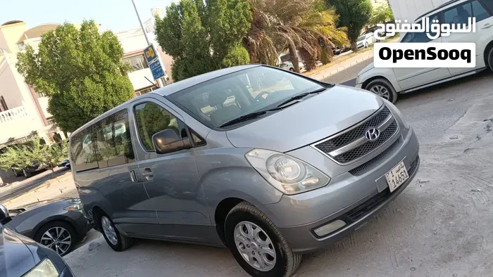 Hyundai H1 2015 photo 4