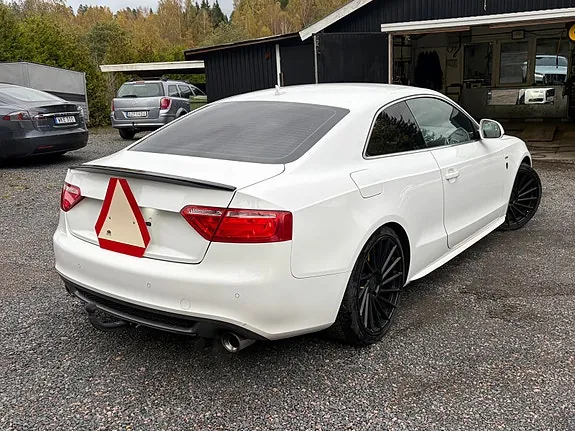 Audi A5 2010 photo 5