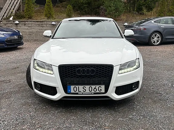 Audi A5 2010 photo 2