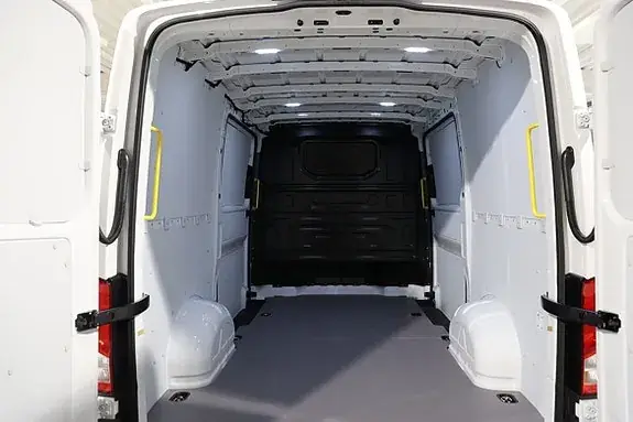 Volkswagen Crafter 2026 photo 5