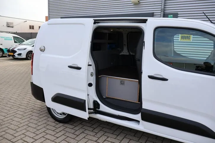 Opel Combo 2021 photo 2