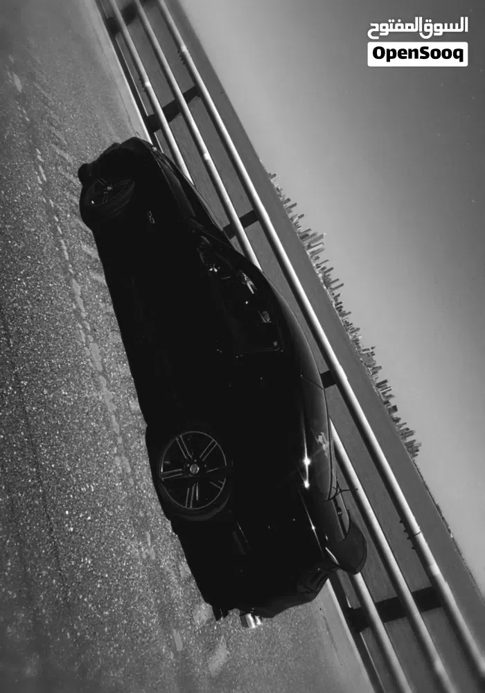 Ford Mustang 2011 photo 2