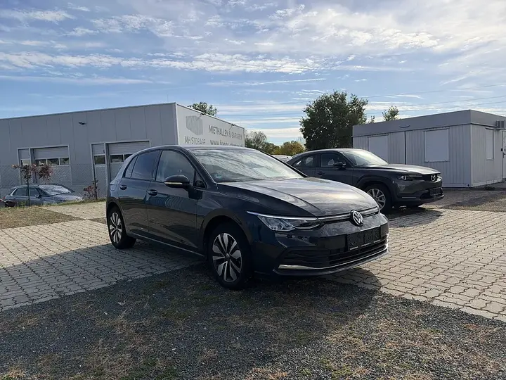 Volkswagen Golf 2024 photo 2