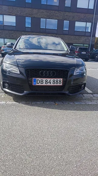 Audi A4 2008 photo 2