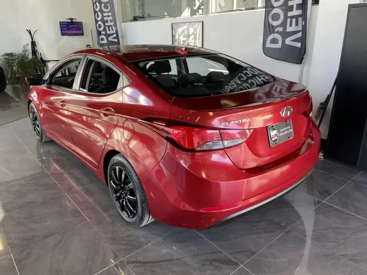 Hyundai Elantra 2016 photo 4