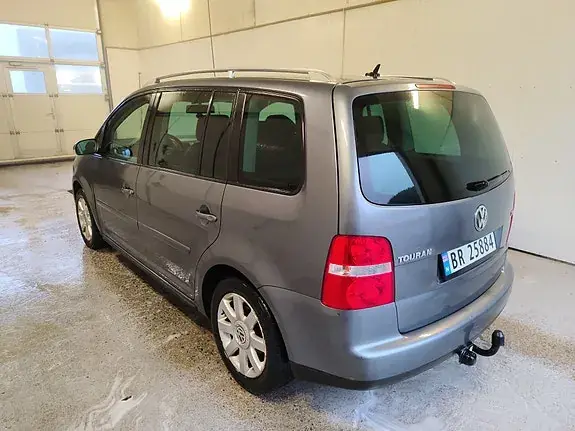 Volkswagen Touran 2006 photo 5