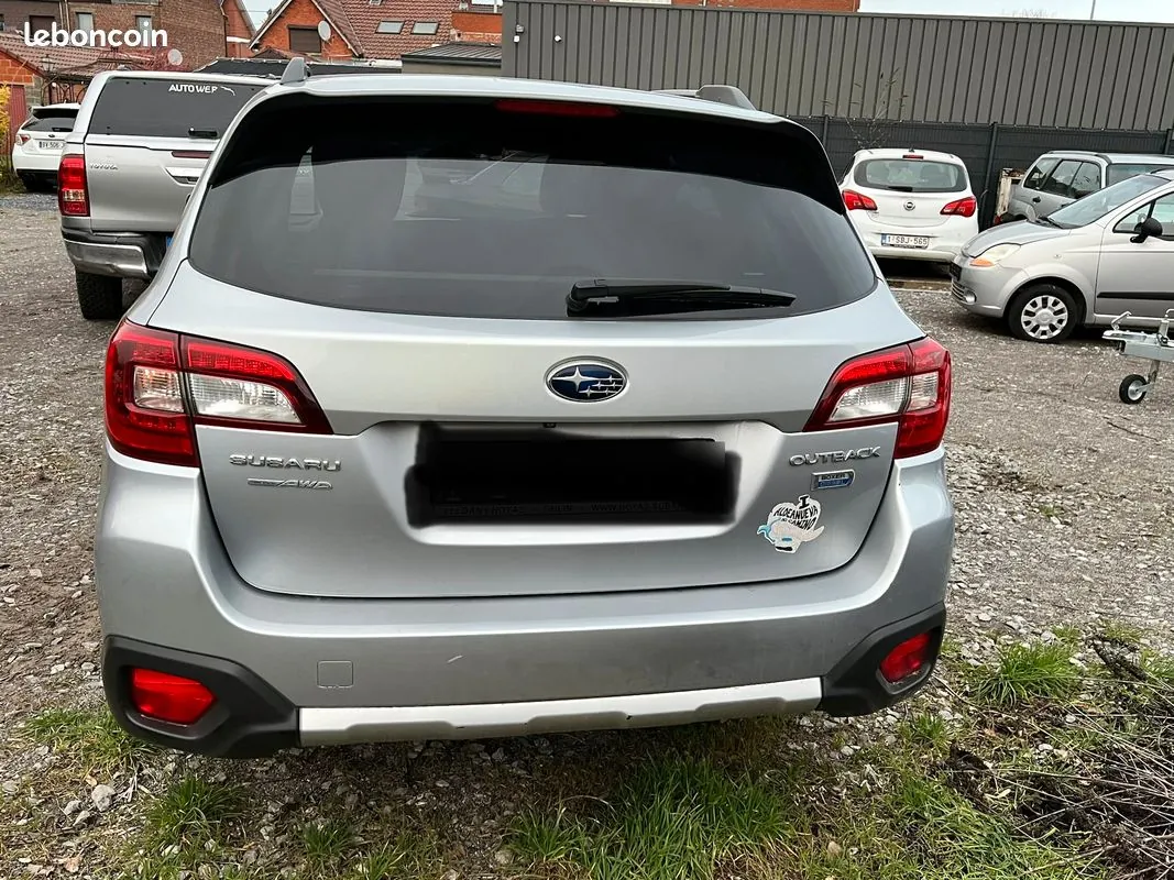Subaru Outback 2015 photo 2