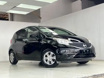 Nissan Note 2015 photo 2