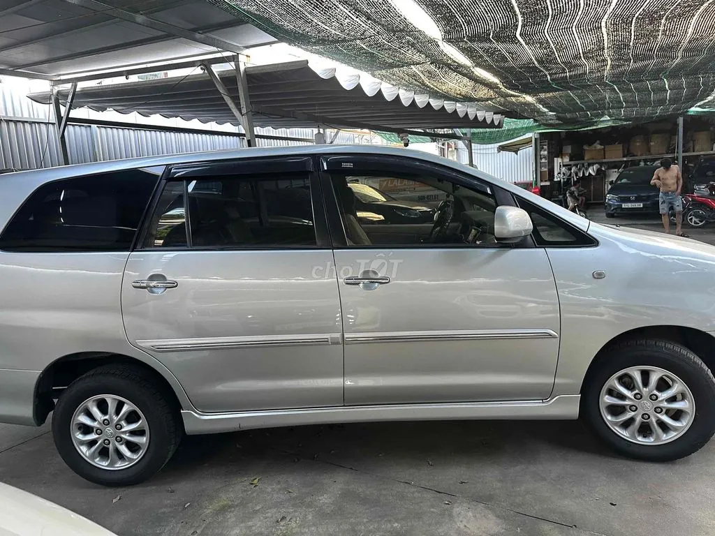 Toyota Innova 2014 photo 2