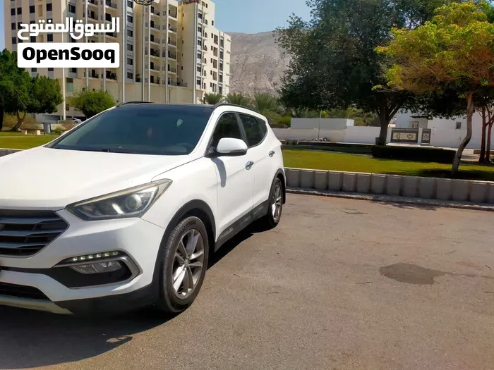 Hyundai Santa Fe 2016 photo 2