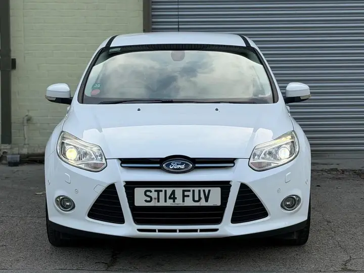 Ford Focus 2014 photo 3