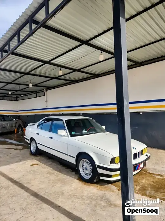 BMW 5 Series 1989 photo 3