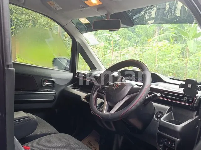 Suzuki Wagon R Stingray 2018 photo 3