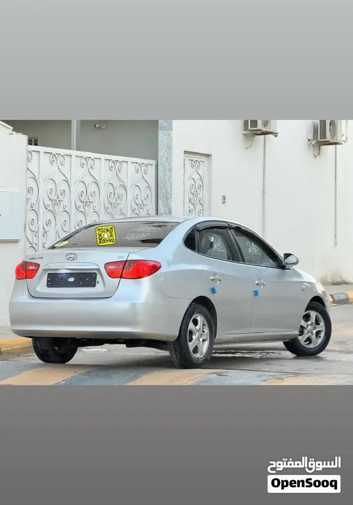 Hyundai Avante 2010 photo 4