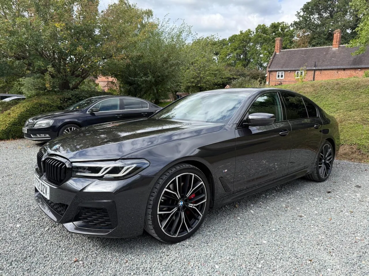 BMW 5 Series 2022 photo 2