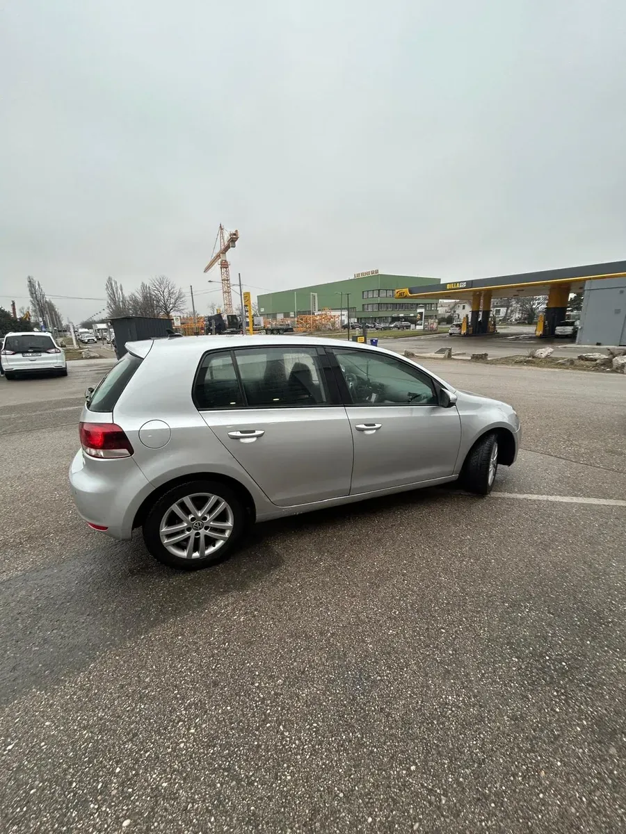 Volkswagen Golf 2009 photo 3