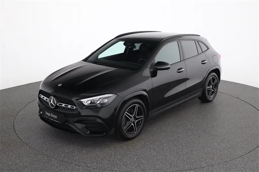 Mercedes-Benz Gla Class 2025 photo 2