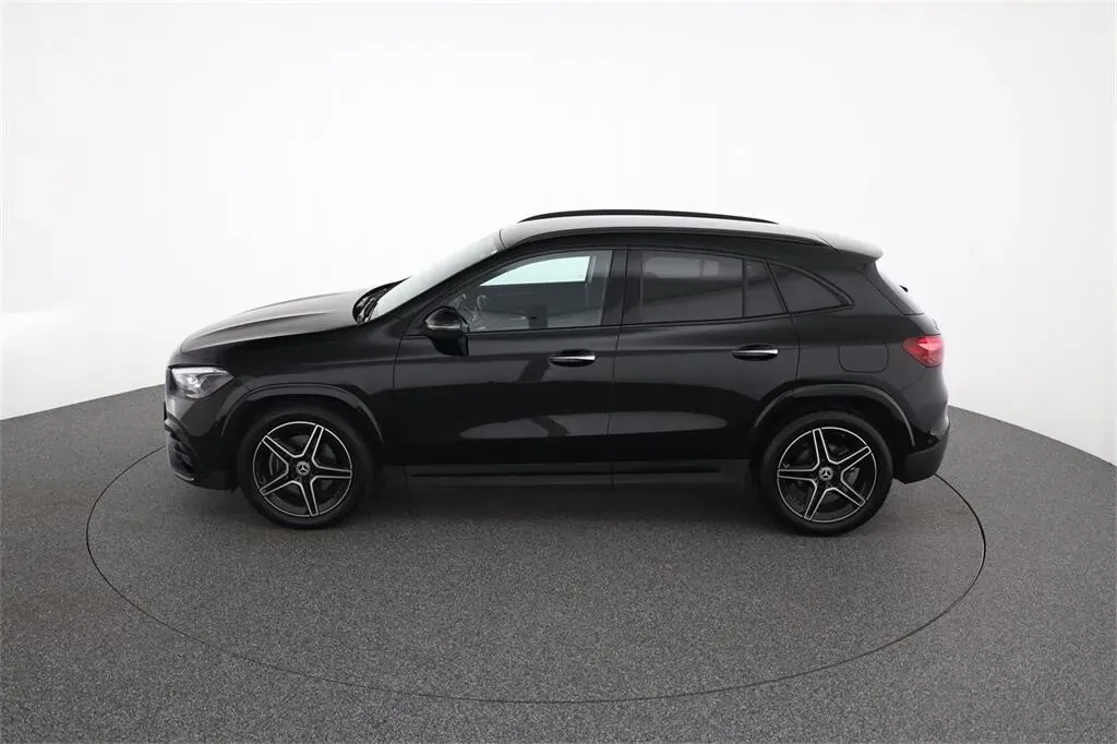 Mercedes-Benz Gla Class 2025 photo 3