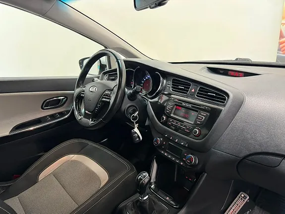 Kia Ceed 2014 photo 2
