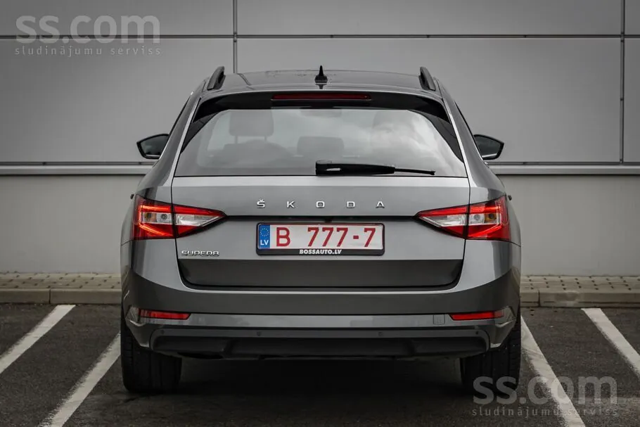 Skoda Superb 2022 photo 5