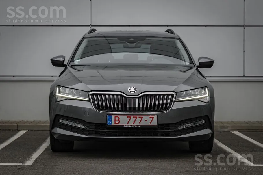 Skoda Superb 2022 photo 2