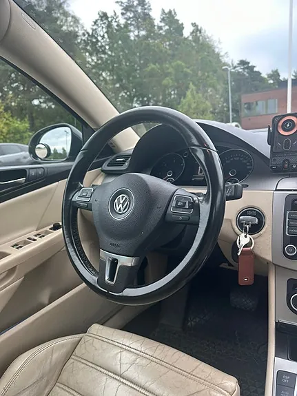 Volkswagen Passat 2010 photo 4