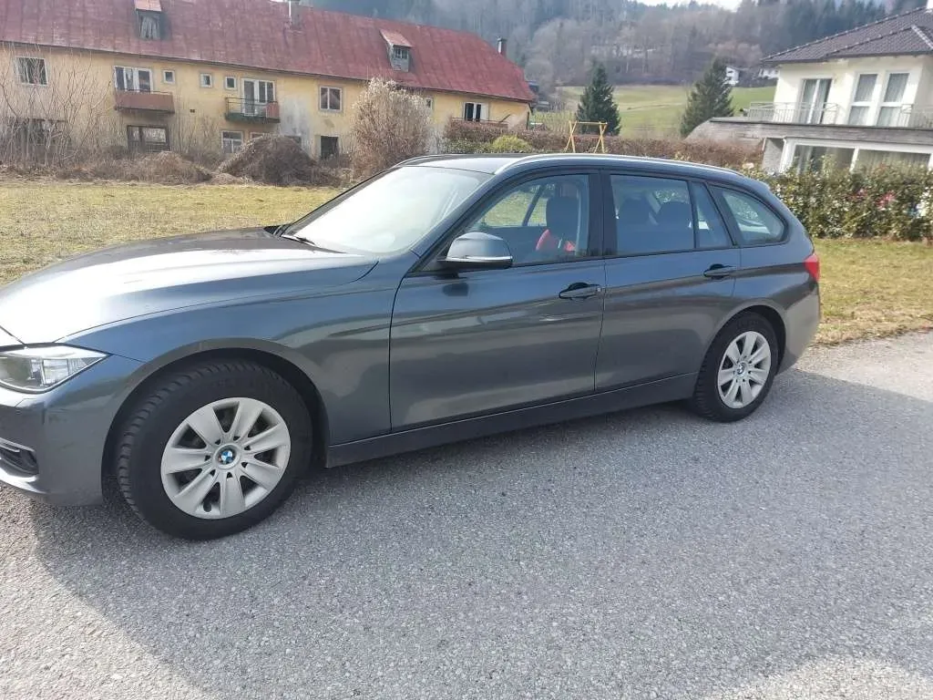 BMW 3 Series 2013 photo 2