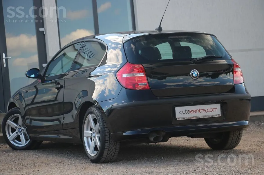 BMW 118D 2009 photo 3