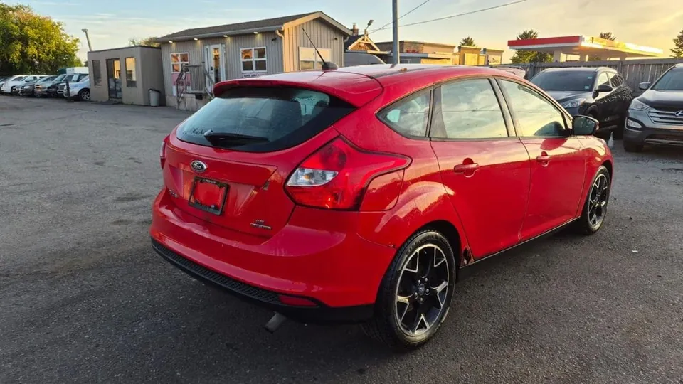 Ford Focus 2012 photo 5