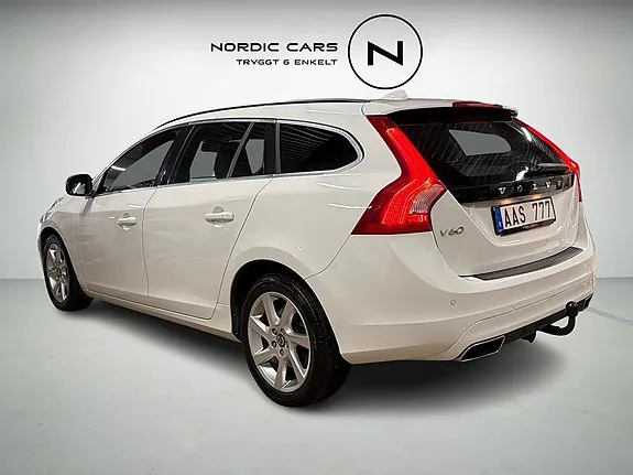Volvo V60 2014 photo 2