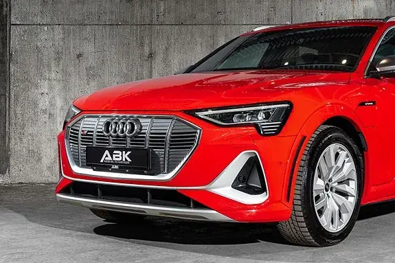 Audi E-Tron S 2021 photo 2