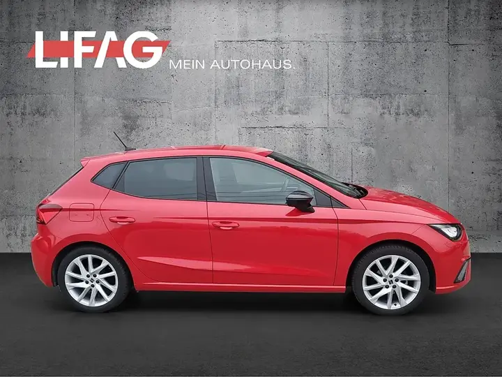 Seat Ibiza 2024 photo 2