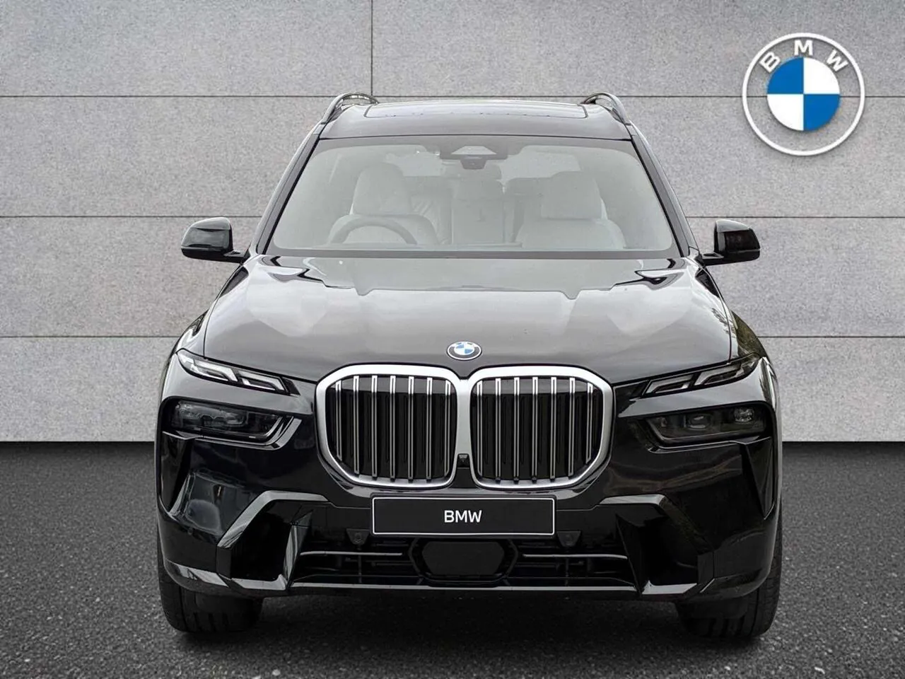 BMW X7 2026 photo 2