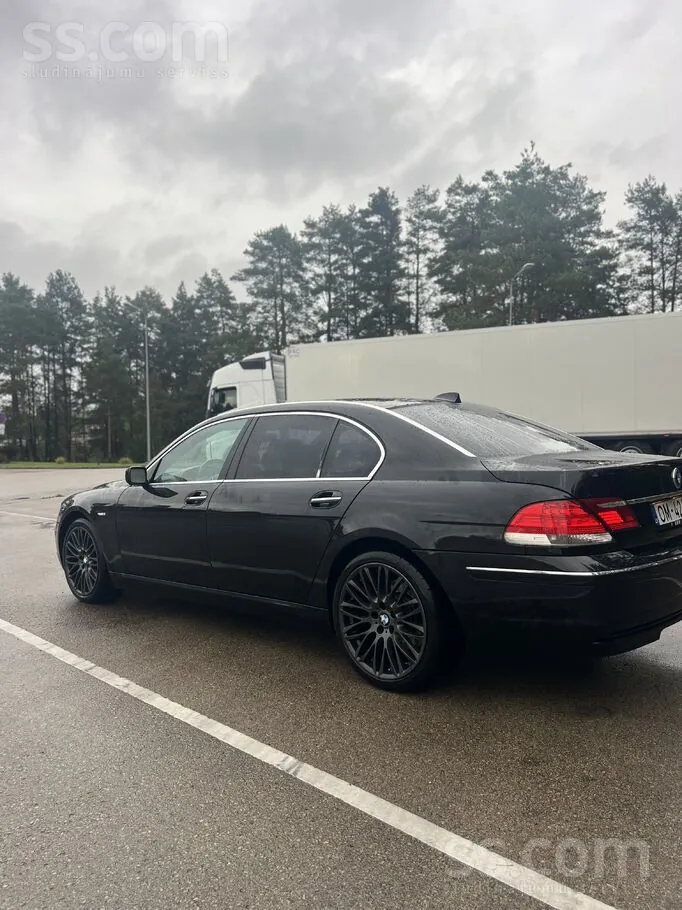 BMW 730 2006 photo 4