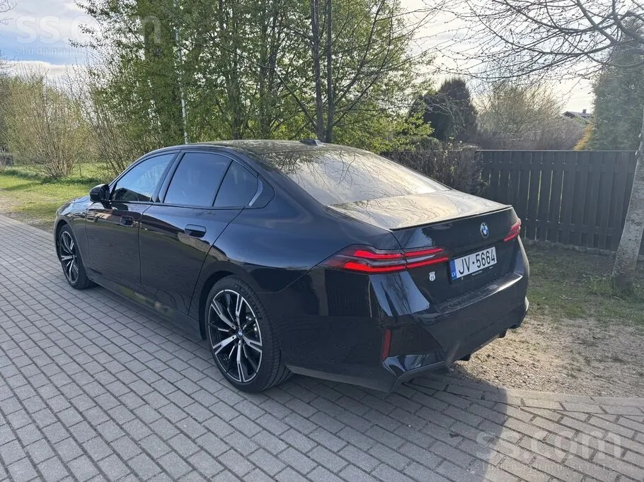 BMW 520D 2024 photo 5