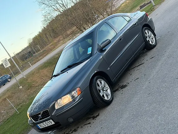 Volvo S60 2007 photo 2