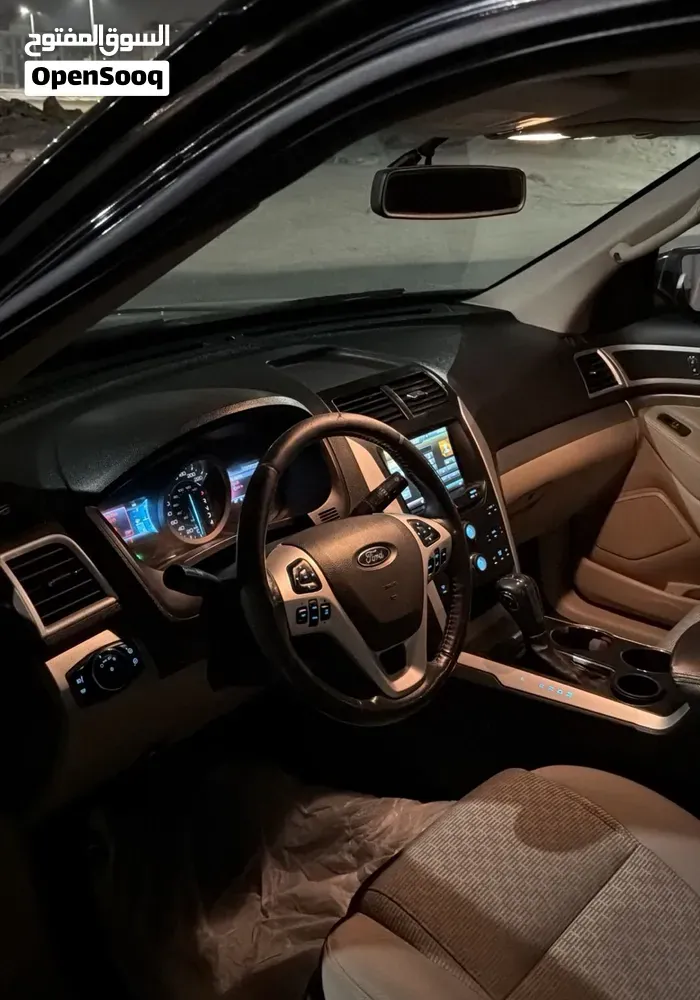 Ford Explorer 2012 photo 3