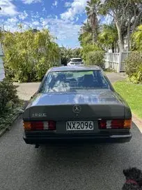 Mercedes-Benz 190 E 1988 photo 3