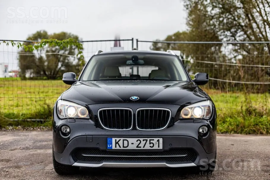 BMW X1 2011 photo 3